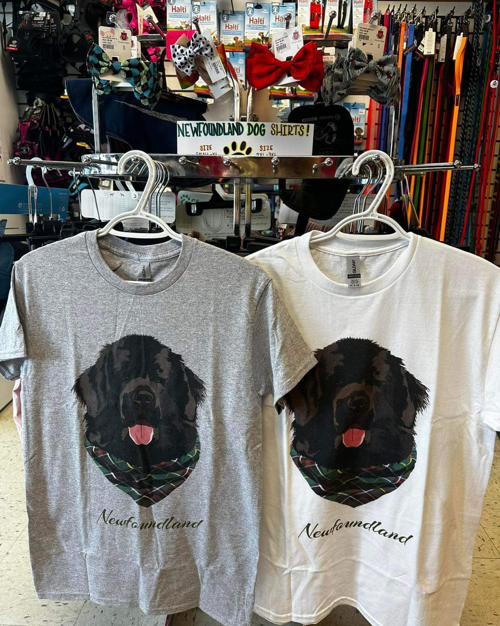 Newfoundland Dog T-Shirt (Unisex)