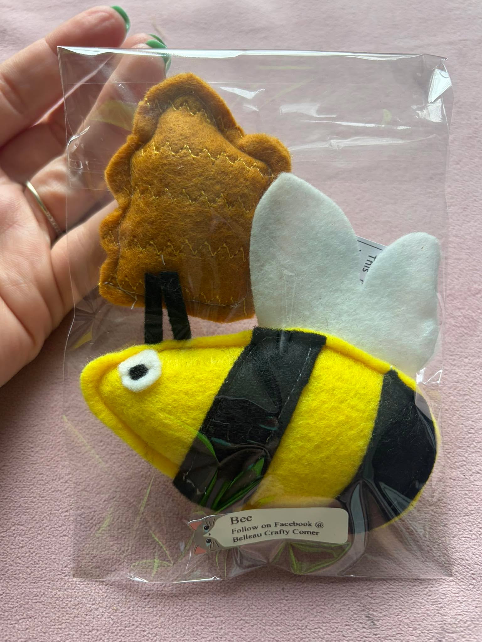 Catnip Toys (Bee) | Belleau Crafty Corner